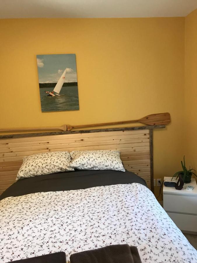 Pebble Springs Bnb Grand Beach Exterior photo